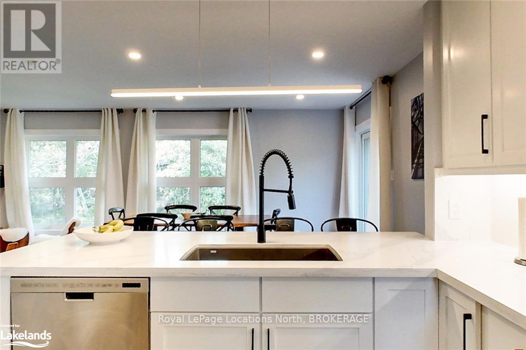 410 Mariners Way, Collingwood, Ontario  L9Y 4T9 - Photo 7 - S10434185