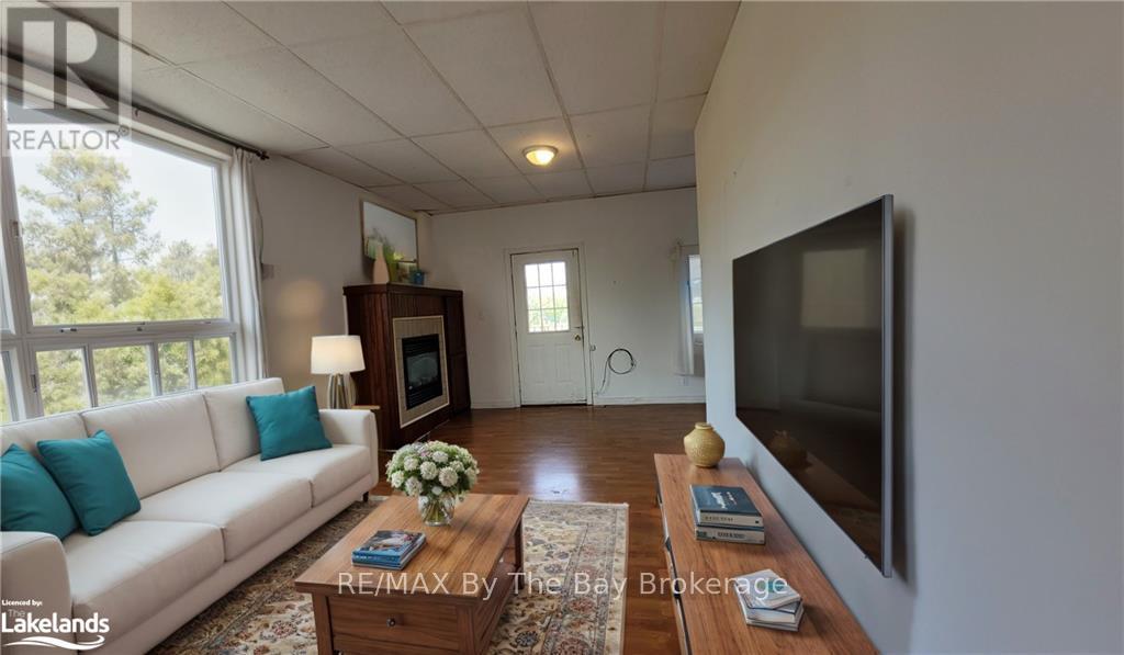 C01 - 280 River Road E, Wasaga Beach, Ontario  L9Z 2L7 - Photo 4 - S10434677