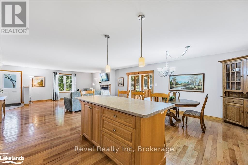 22 Anne Street, Penetanguishene, Ontario  L9M 1K4 - Photo 10 - S10435164