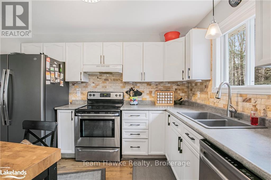 22 Laurier Boulevard, Tiny, Ontario  L9M 0J2 - Photo 14 - S10436466