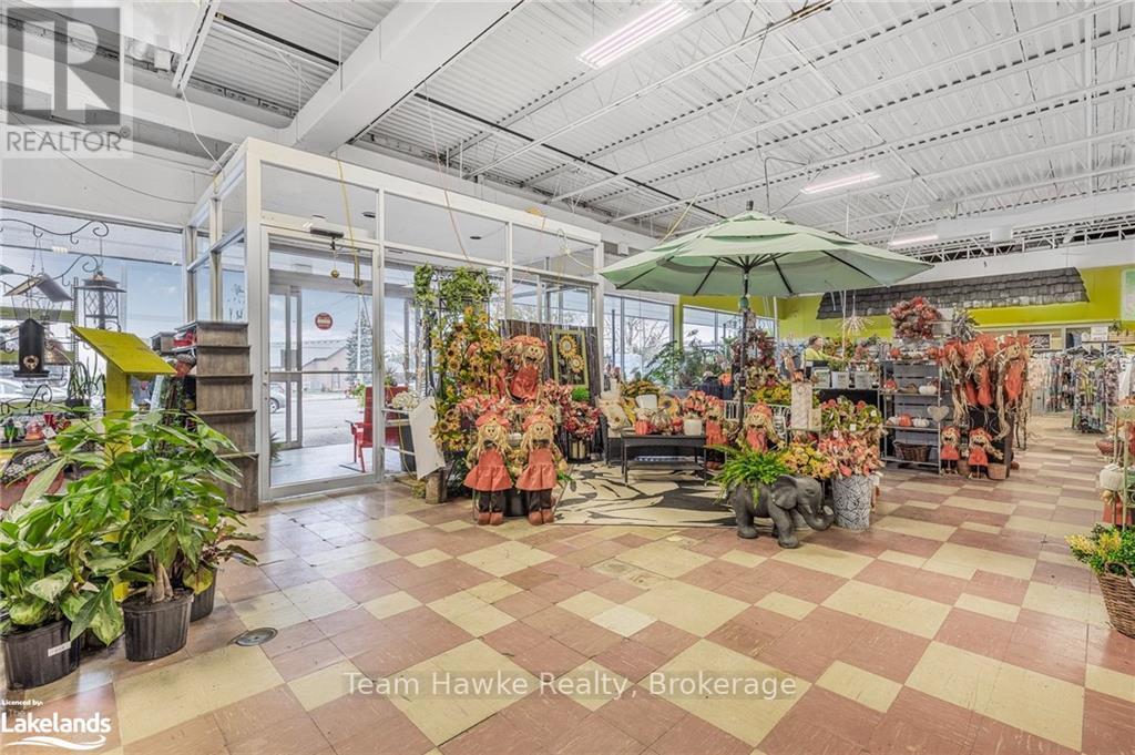 830 Yonge Street, Midland, Ontario  L4R 2E7 - Photo 3 - S10437069