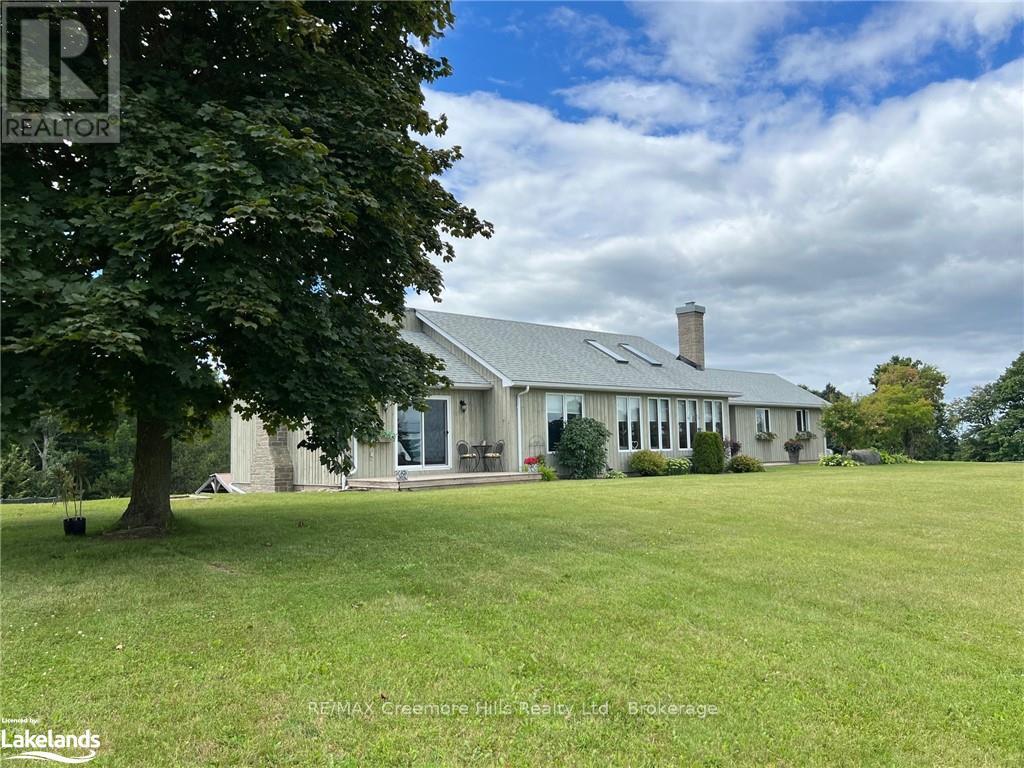 2332 Centre Line, Clearview, Ontario  L0M 1S0 - Photo 2 - S10437777