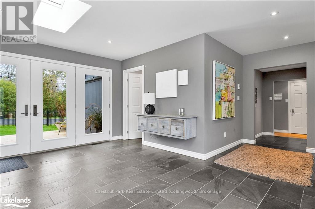 11 Woodview Drive, Clearview, Ontario  L9Y 3Y9 - Photo 11 - S10438052