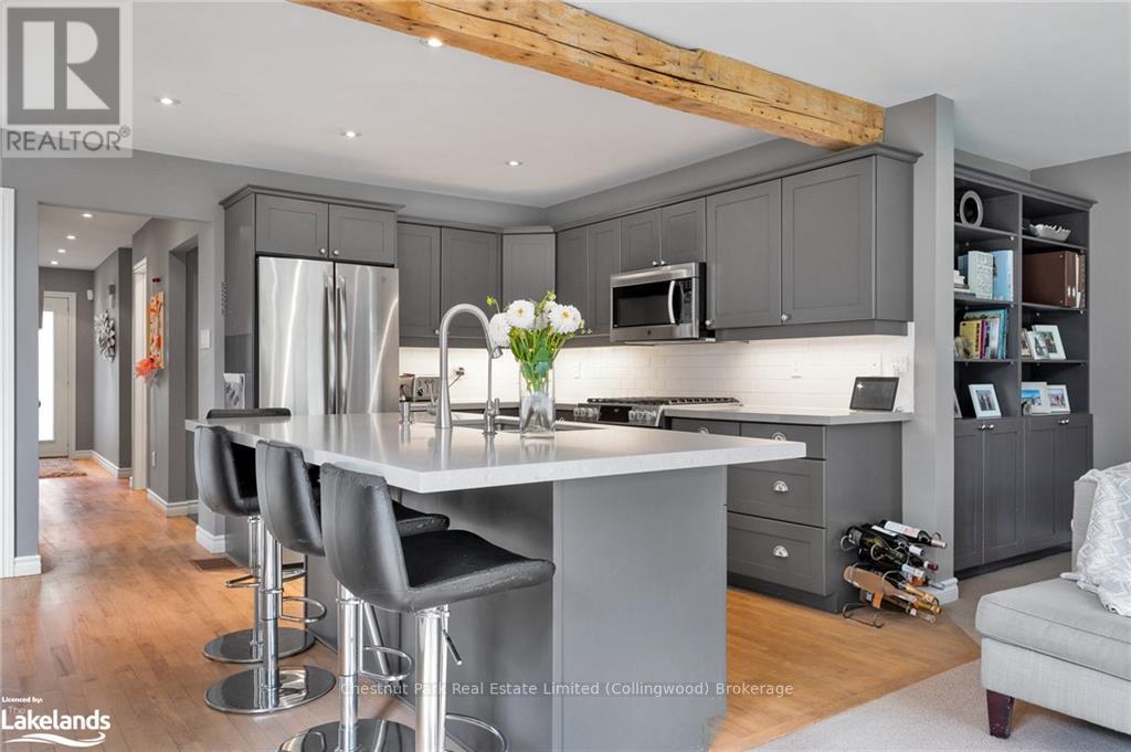 11 Woodview Drive, Clearview, Ontario  L9Y 3Y9 - Photo 19 - S10438052