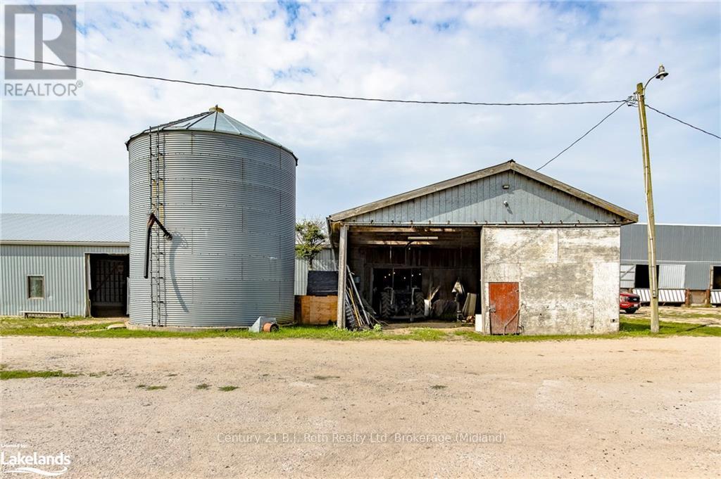 526 Concession 17 W, Tiny, Ontario  L9M 0K1 - Photo 11 - S10438234