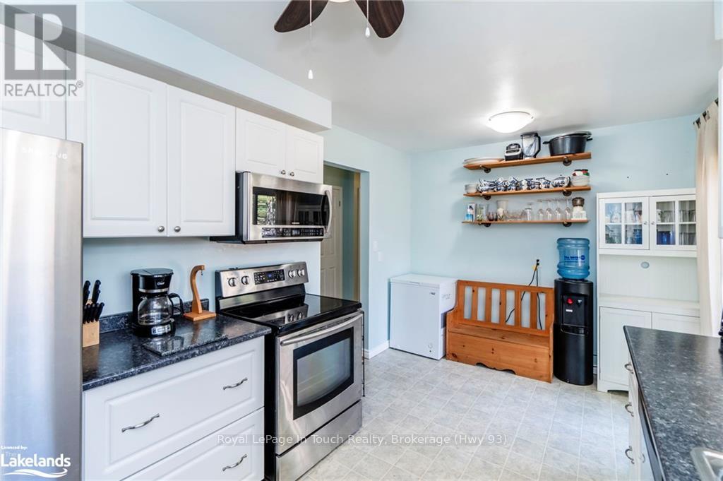 35 Dorcas Avenue, Tiny, Ontario  L0L 2T0 - Photo 8 - S10438363