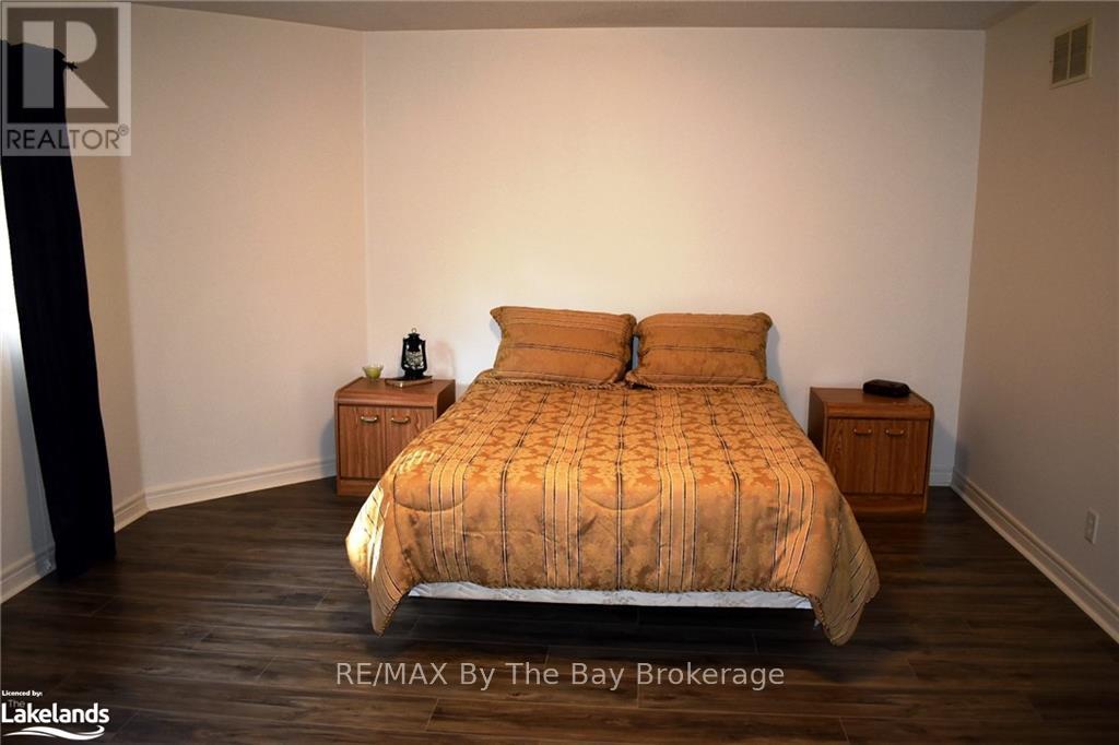 433 Ramblewood Drive, Wasaga Beach, Ontario  L9Z 1P3 - Photo 11 - S10438959