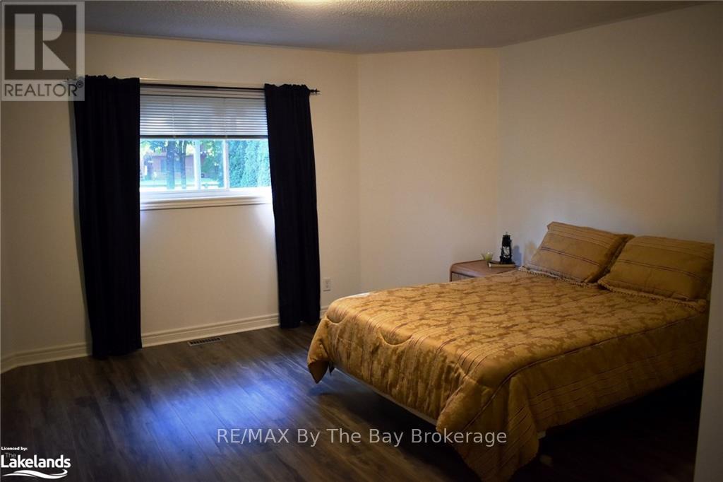 433 Ramblewood Drive, Wasaga Beach, Ontario  L9Z 1P3 - Photo 12 - S10438959