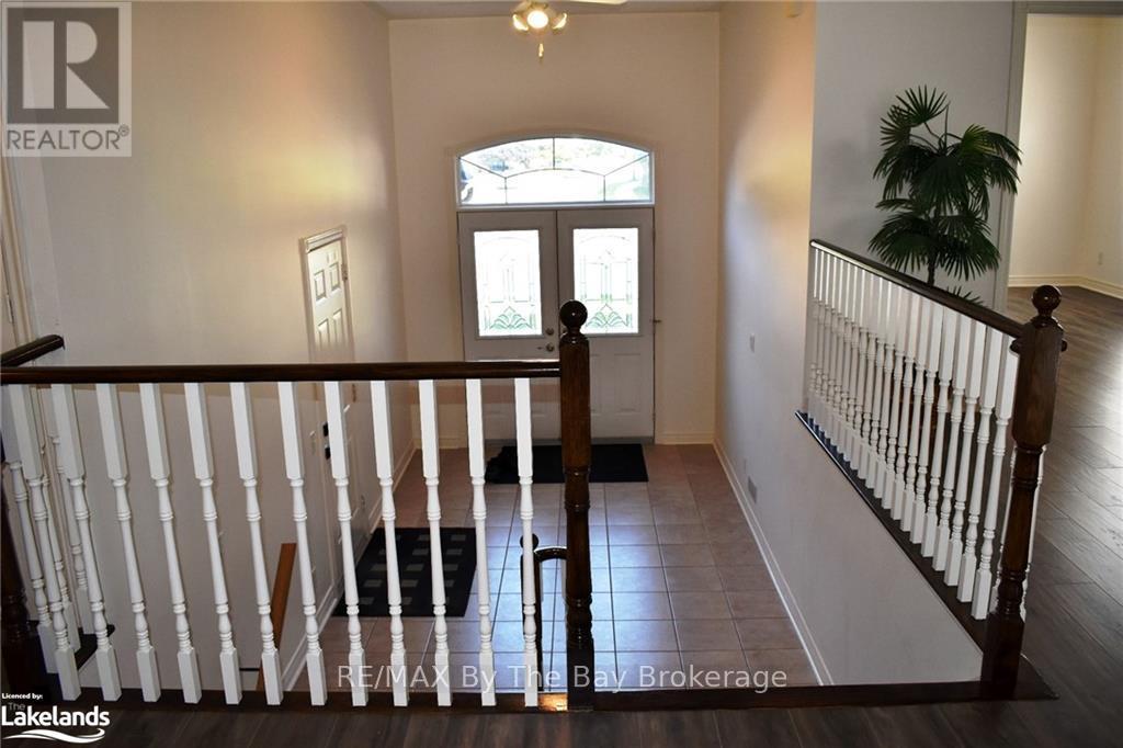 433 Ramblewood Drive, Wasaga Beach, Ontario  L9Z 1P3 - Photo 18 - S10438959