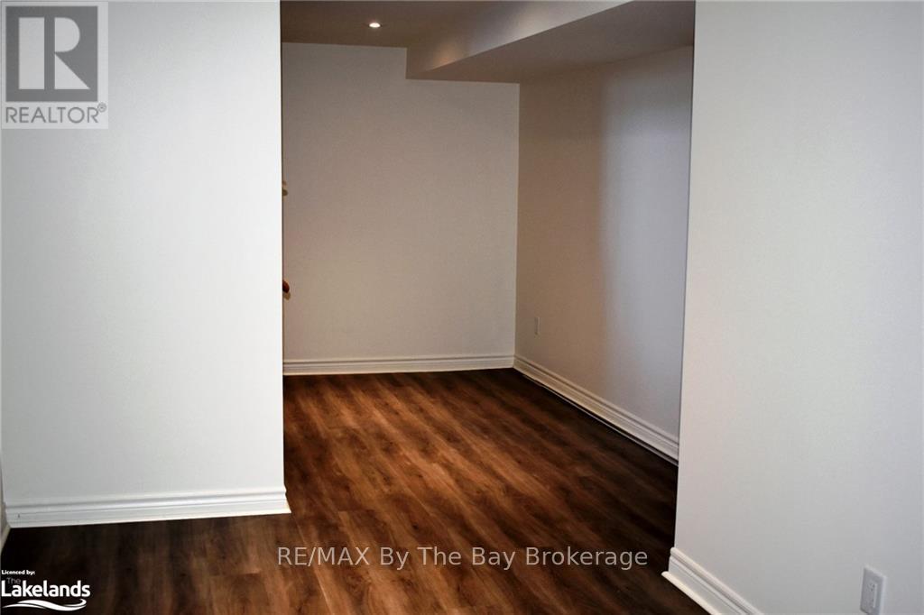 433 Ramblewood Drive, Wasaga Beach, Ontario  L9Z 1P3 - Photo 19 - S10438959