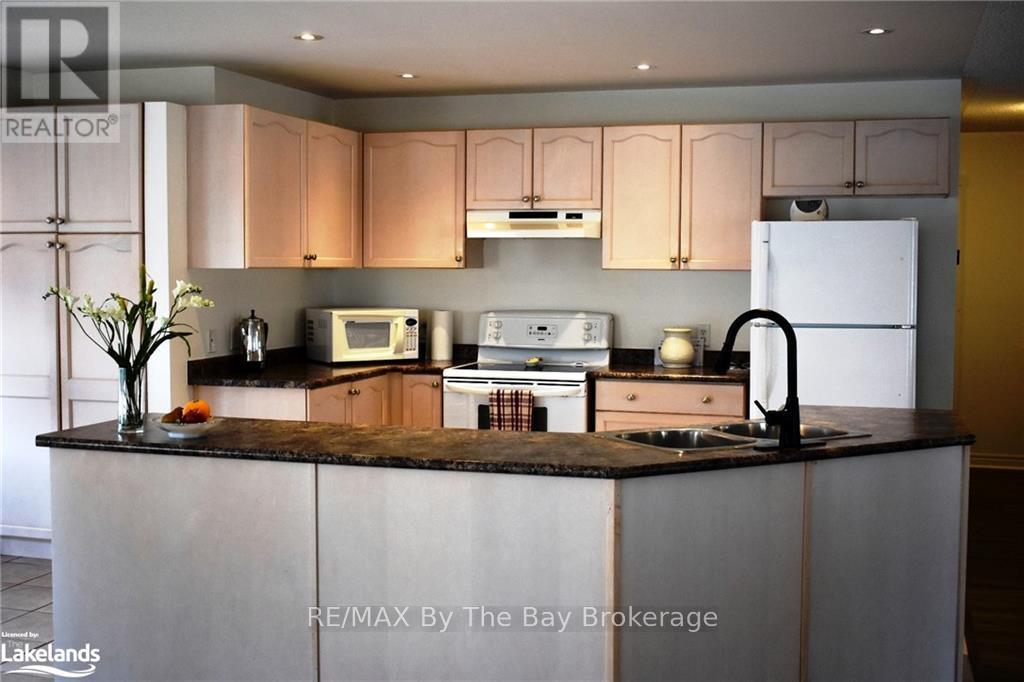 433 Ramblewood Drive, Wasaga Beach, Ontario  L9Z 1P3 - Photo 2 - S10438959