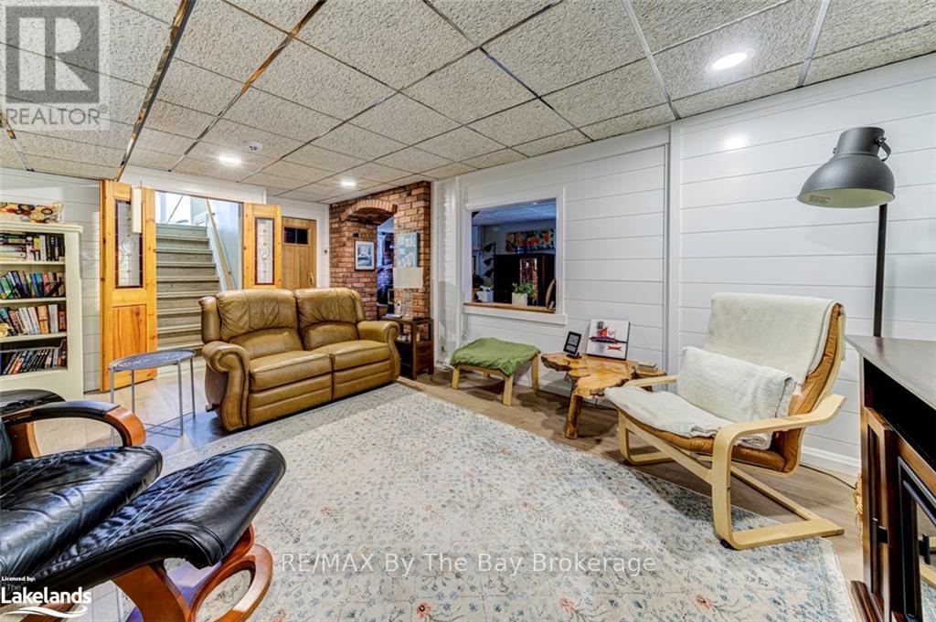 599 Mosley Street, Wasaga Beach, Ontario  L9Z 2J2 - Photo 36 - S10439345