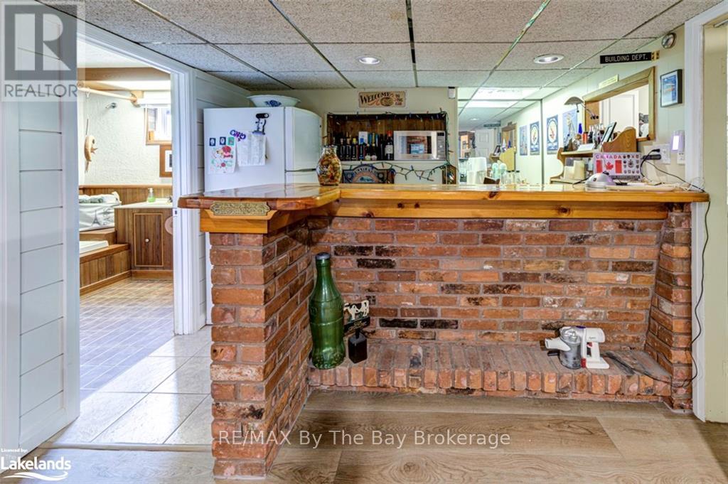 599 Mosley Street, Wasaga Beach, Ontario  L9Z 2J2 - Photo 37 - S10439345