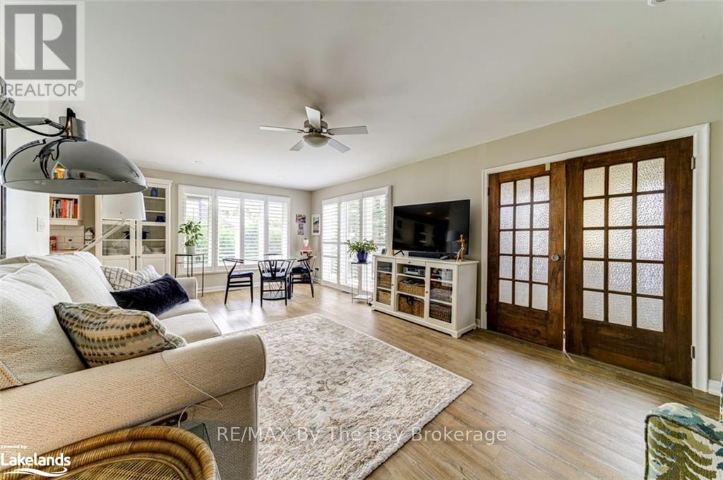 599 Mosley Street, Wasaga Beach, Ontario  L9Z 2J2 - Photo 7 - S10439345