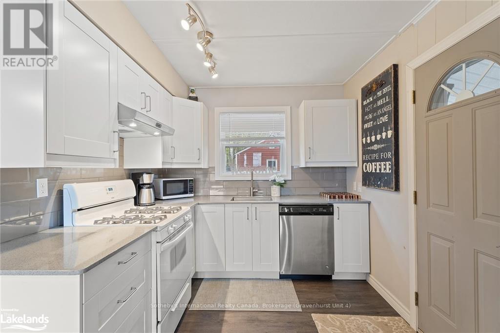 1658 Peninsula Point Road, Severn, Ontario  P0E 1N0 - Photo 13 - S10439903