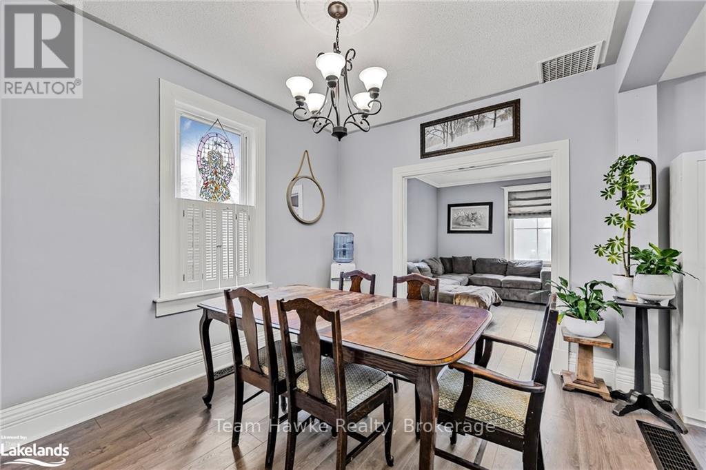 501 Talbot Street, Tay (Port Mcnicoll), Ontario  L0K 1R0 - Photo 10 - S10440012