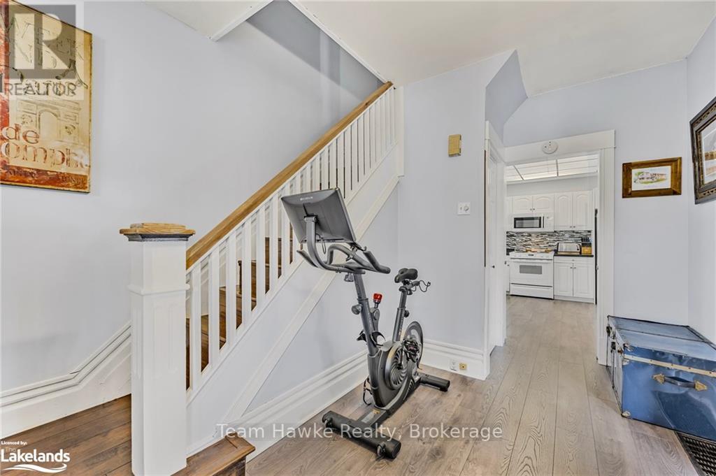 501 Talbot Street, Tay (Port Mcnicoll), Ontario  L0K 1R0 - Photo 3 - S10440012