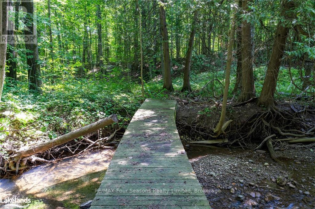 988 Sixth Street, Clearview, Ontario  L9Y 3Y9 - Photo 15 - S10440022