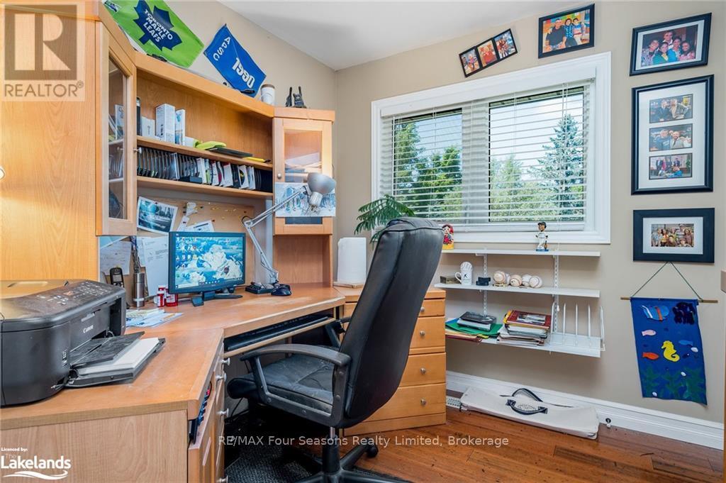 988 Sixth Street, Clearview, Ontario  L9Y 3Y9 - Photo 32 - S10440022