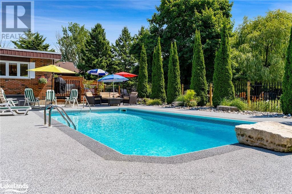 988 Sixth Street, Clearview, Ontario  L9Y 3Y9 - Photo 9 - S10440022