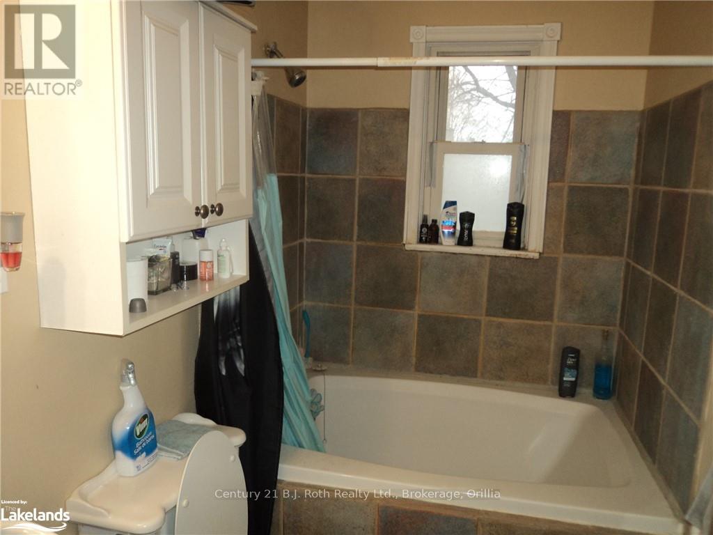 37 North Street W, Orillia, Ontario  L3V 3S6 - Photo 11 - S10440193