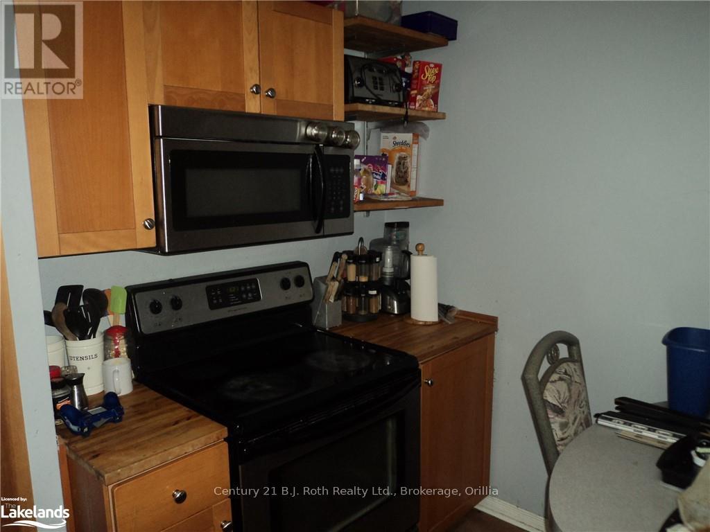 37 North Street W, Orillia, Ontario  L3V 3S6 - Photo 2 - S10440193