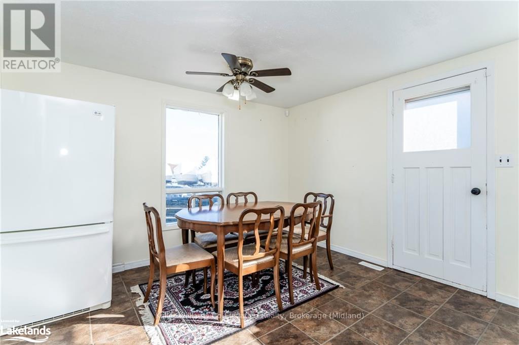 555 Champlain Road, Tiny, Ontario  L9M 0C2 - Photo 12 - S10440410