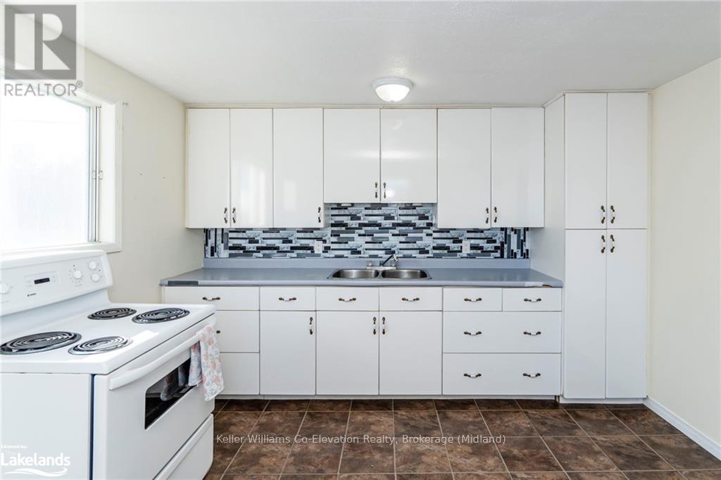 555 Champlain Road, Tiny, Ontario  L9M 0C2 - Photo 7 - S10440410