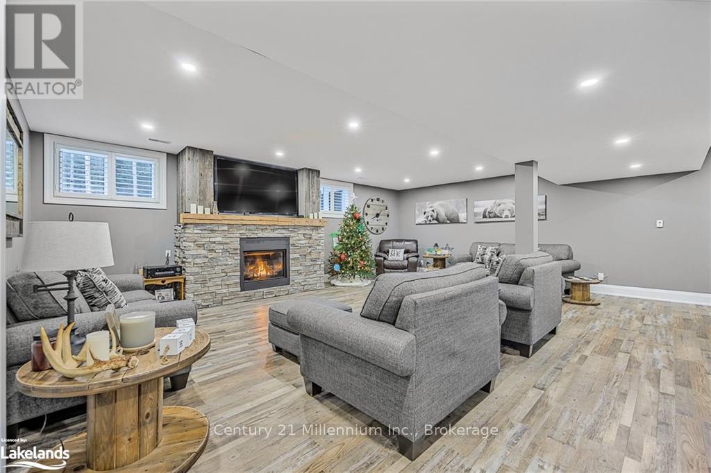 49 Sydenham Trail W, Clearview, Ontario  L0M 1H0 - Photo 34 - S10440429