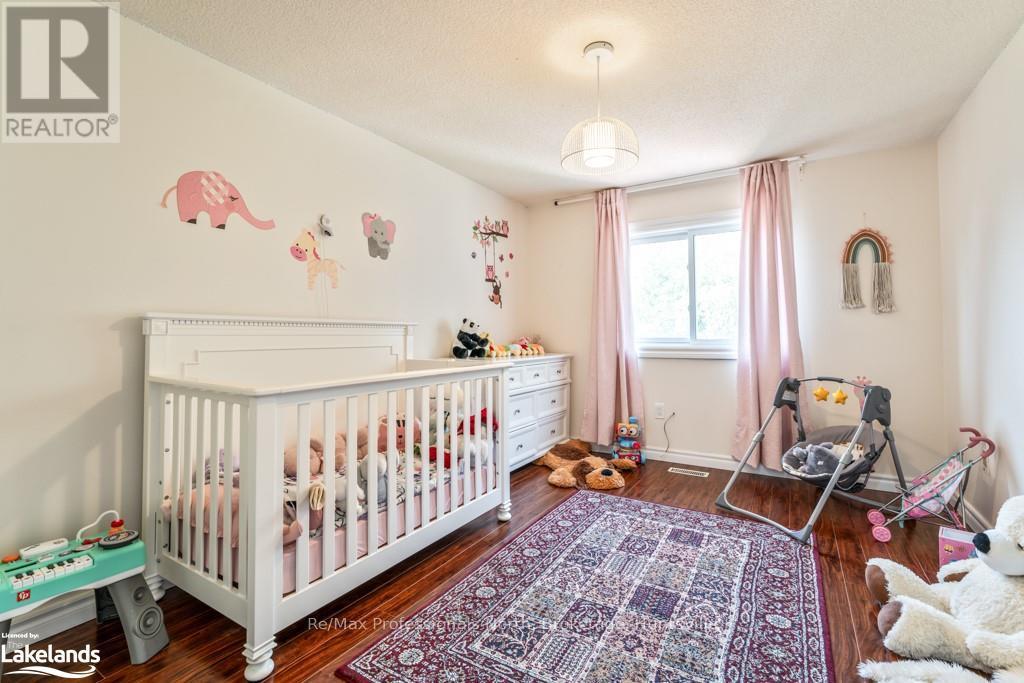 92 Oldhill Street, Richmond Hill (Devonsleigh), Ontario  L4C 9V1 - Photo 20 - N10436739