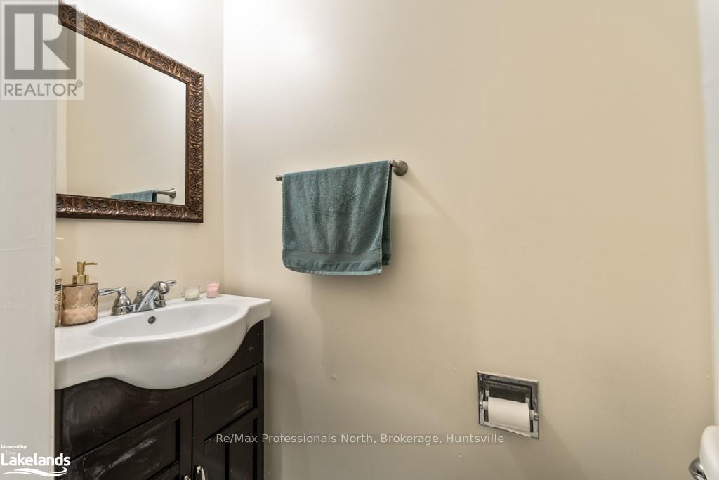 92 Oldhill Street, Richmond Hill (Devonsleigh), Ontario  L4C 9V1 - Photo 28 - N10436739