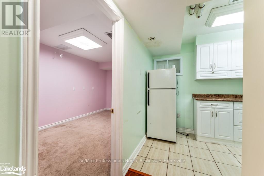 92 Oldhill Street, Richmond Hill (Devonsleigh), Ontario  L4C 9V1 - Photo 33 - N10436739