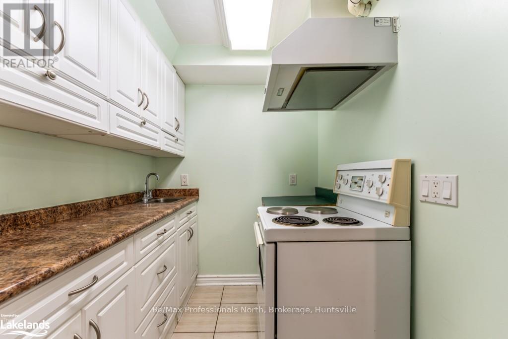 92 Oldhill Street, Richmond Hill (Devonsleigh), Ontario  L4C 9V1 - Photo 35 - N10436739