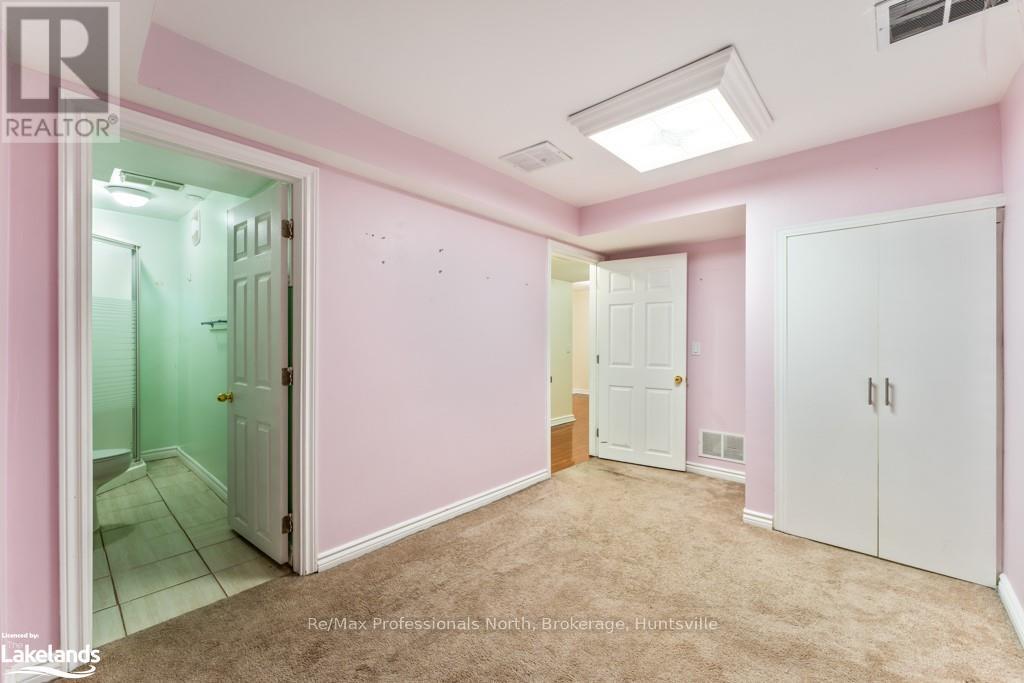 92 Oldhill Street, Richmond Hill (Devonsleigh), Ontario  L4C 9V1 - Photo 37 - N10436739