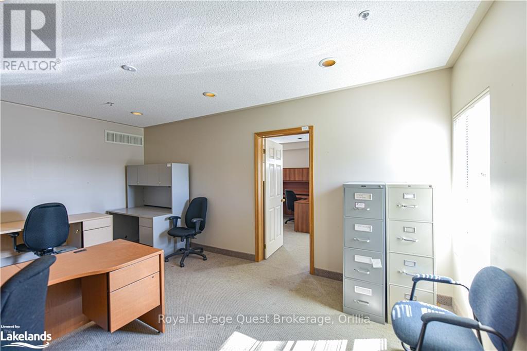 94 Colborne Street W, Orillia, Ontario  L3V 2Y9 - Photo 22 - S10895197