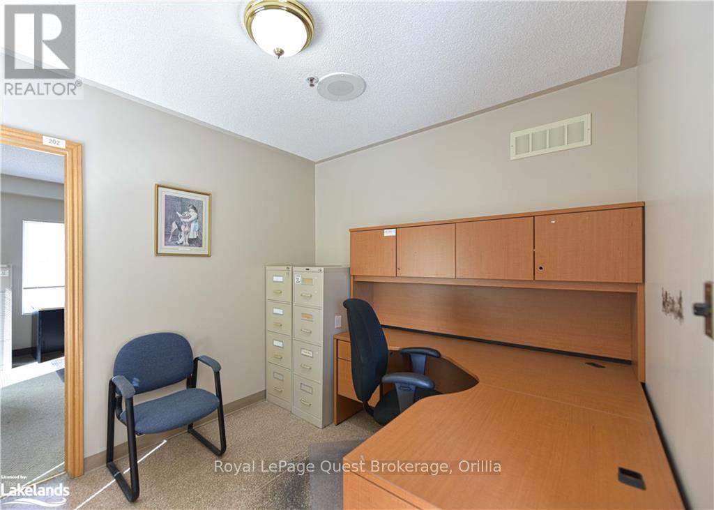 94 Colborne Street W, Orillia, Ontario  L3V 2Y9 - Photo 25 - S10895197