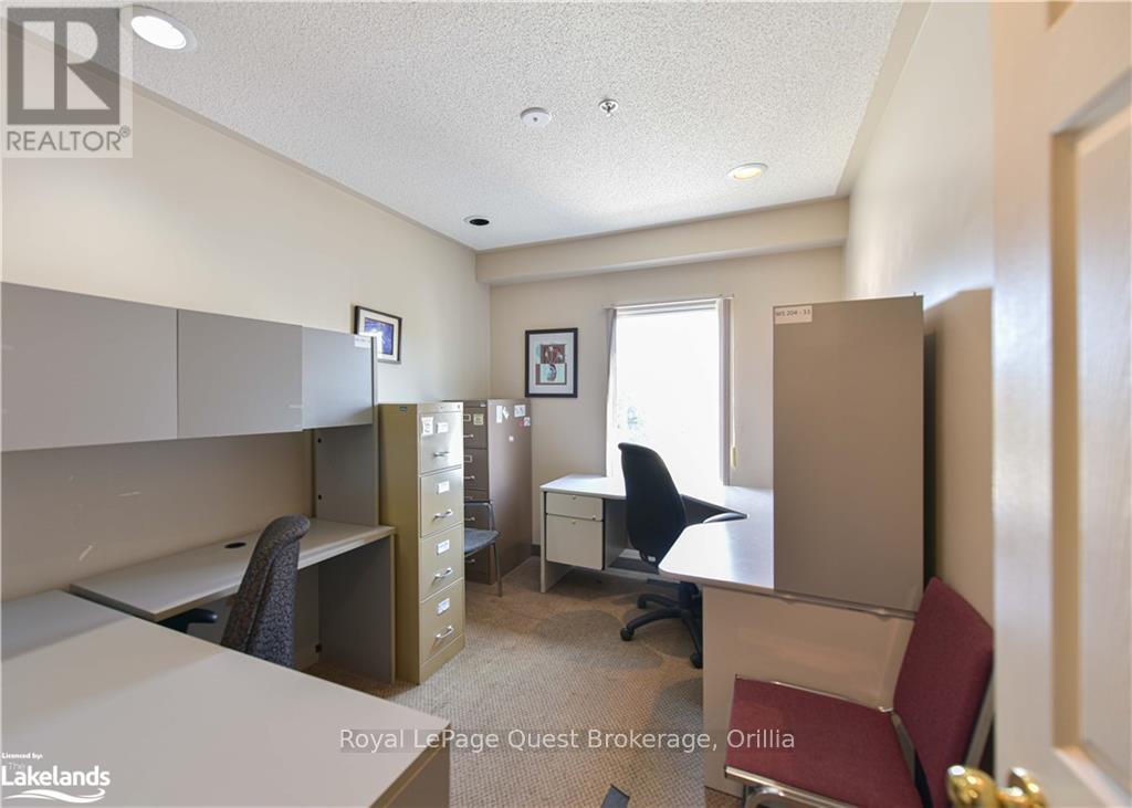 94 Colborne Street W, Orillia, Ontario  L3V 2Y9 - Photo 32 - S10895197