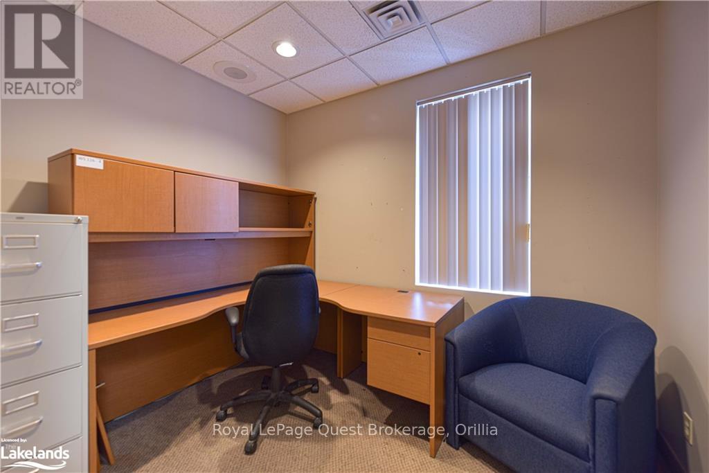 94 Colborne Street W, Orillia, Ontario  L3V 2Y9 - Photo 35 - S10895197