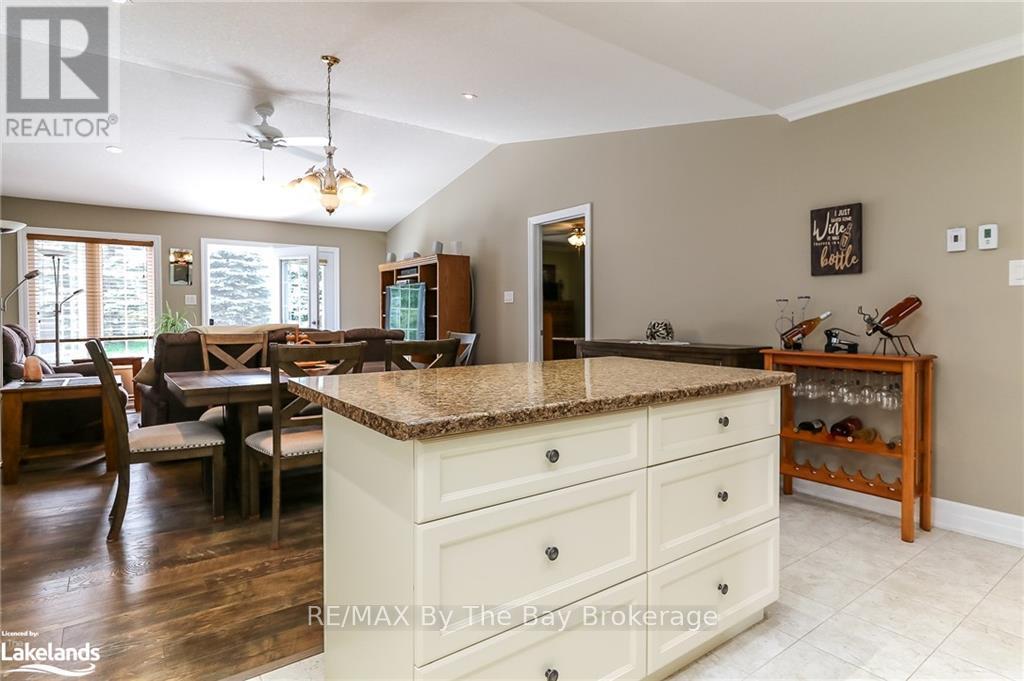 54 New York Avenue, Wasaga Beach, Ontario  L9Z 3A8 - Photo 16 - S10895615