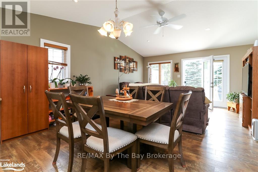 54 New York Avenue, Wasaga Beach, Ontario  L9Z 3A8 - Photo 19 - S10895615