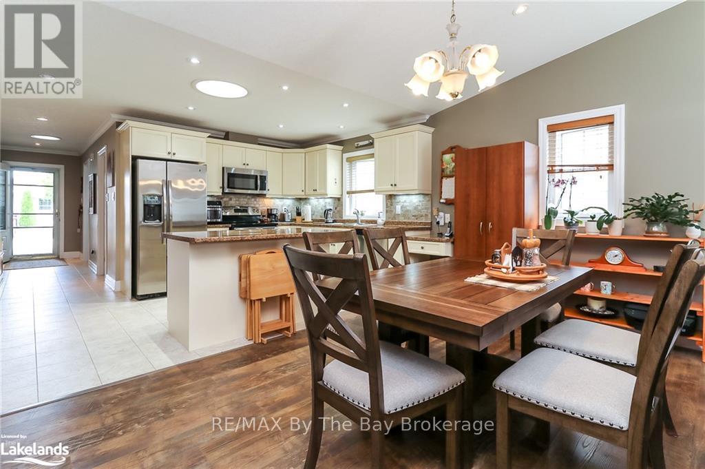 54 New York Avenue, Wasaga Beach, Ontario  L9Z 3A8 - Photo 20 - S10895615