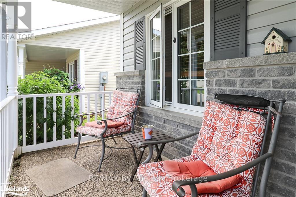 54 New York Avenue, Wasaga Beach, Ontario  L9Z 3A8 - Photo 6 - S10895615