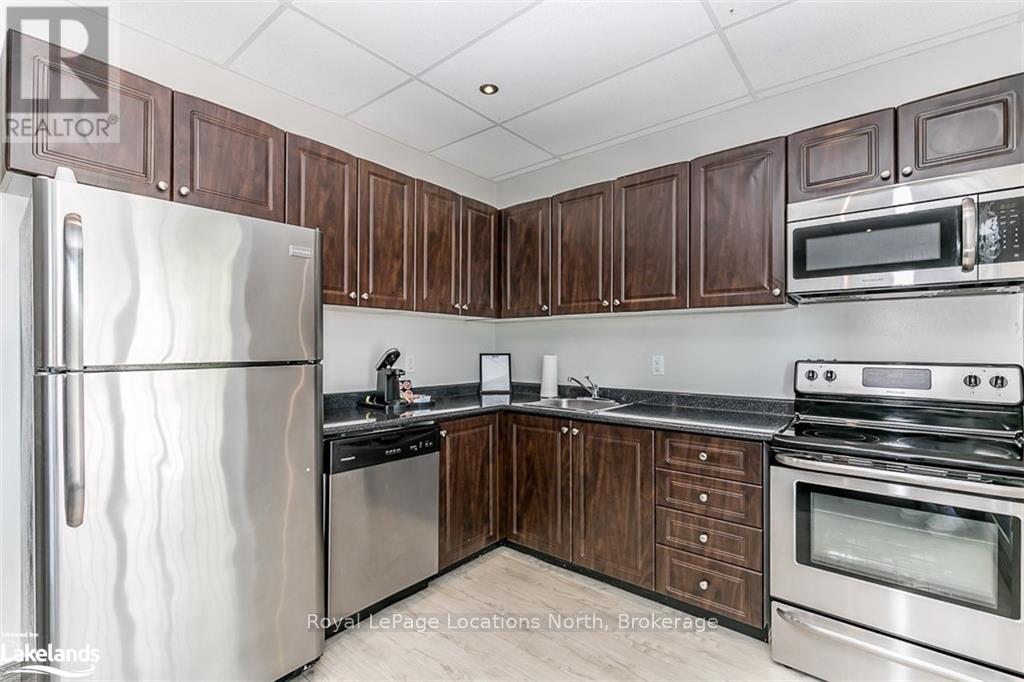 305 - 361 Mosley Street, Wasaga Beach, Ontario  L9Z 2J8 - Photo 3 - S10895853