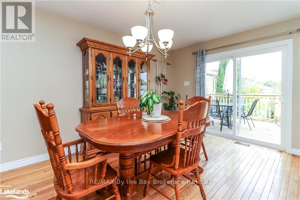 13 Riverdale Drive, Wasaga Beach, Ontario  L9Z 1E9 - Photo 11 - S10440452