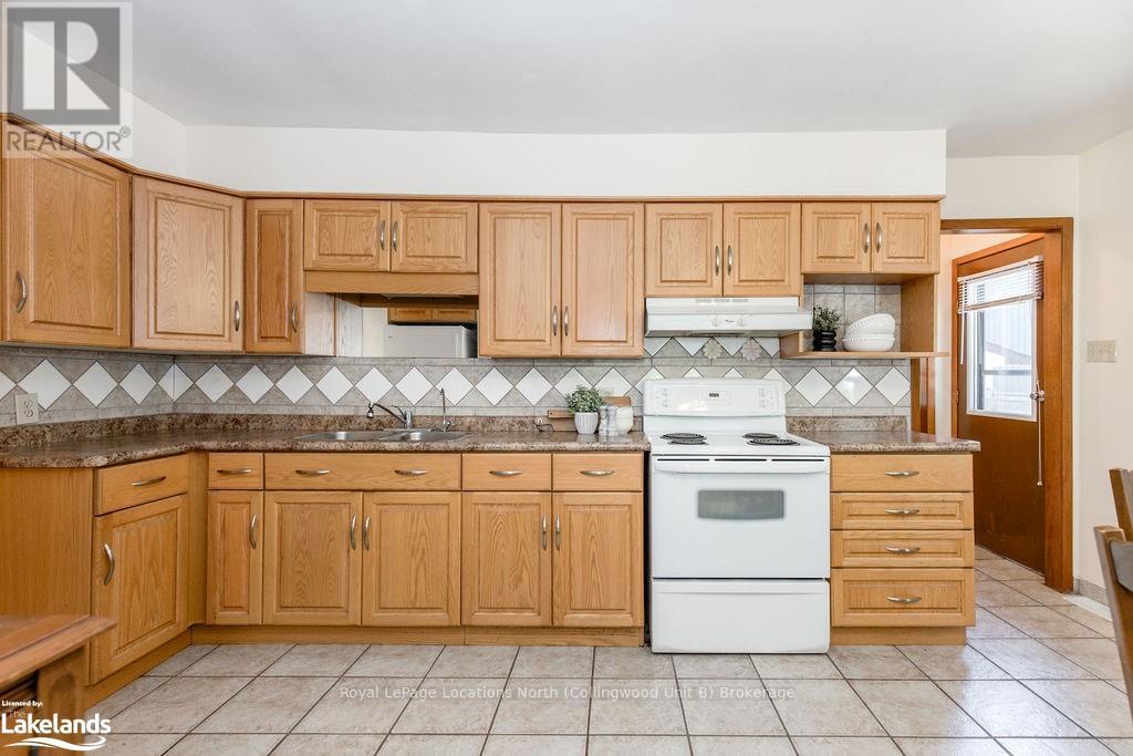 32 57th Street S, Wasaga Beach, Ontario  L9Z 1W5 - Photo 9 - S10897773