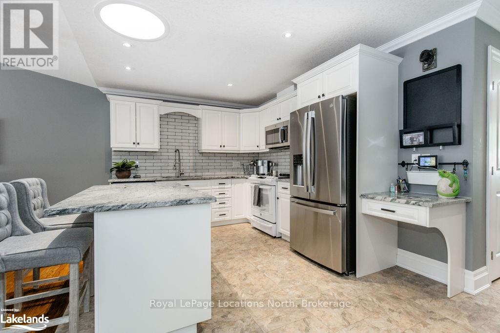 187 Greenway Drive, Wasaga Beach, Ontario  L9Z 0E6 - Photo 7 - S10435390