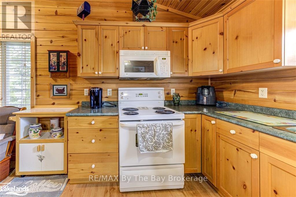 44 Cabin Crescent, Wasaga Beach, Ontario  L9Z 1X7 - Photo 12 - S10898088