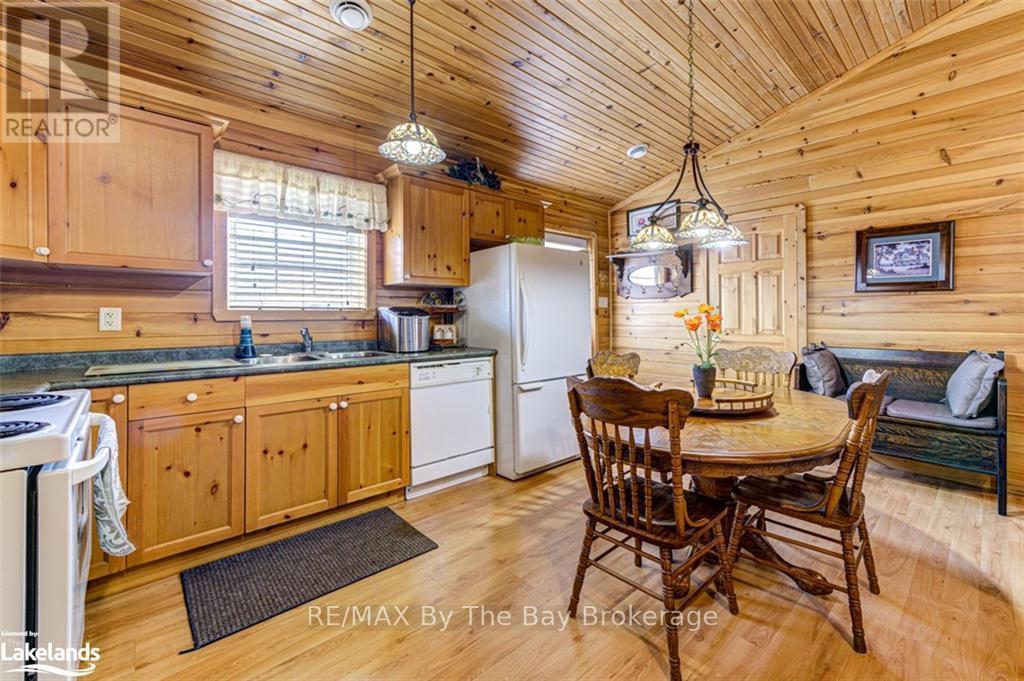 44 Cabin Crescent, Wasaga Beach, Ontario  L9Z 1X7 - Photo 15 - S10898088
