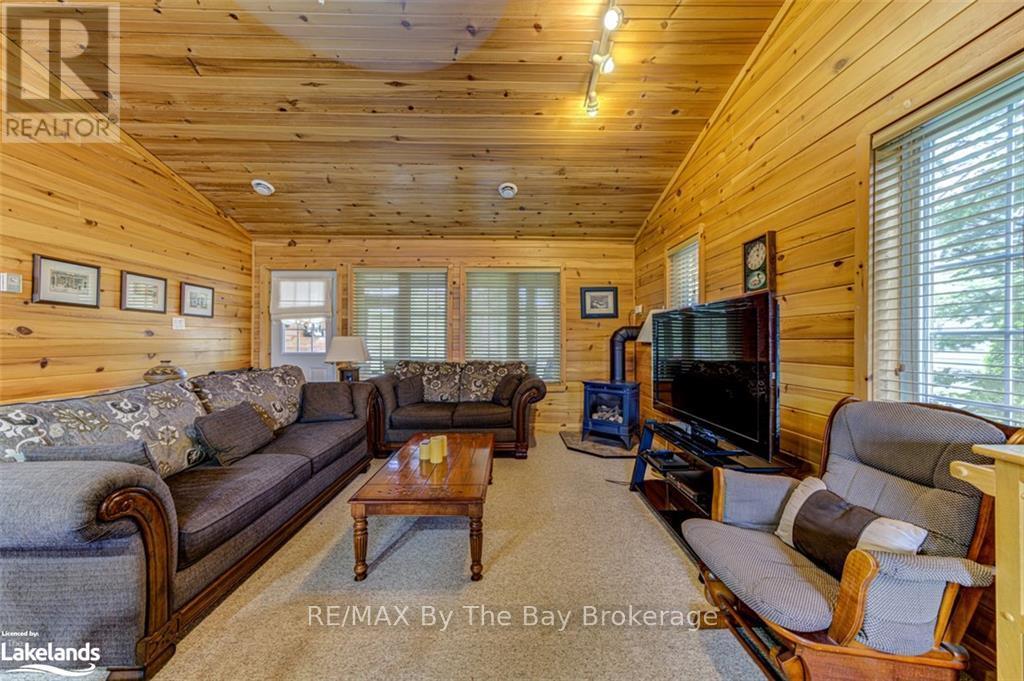 44 Cabin Crescent, Wasaga Beach, Ontario  L9Z 1X7 - Photo 17 - S10898088