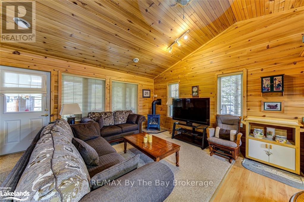 44 Cabin Crescent, Wasaga Beach, Ontario  L9Z 1X7 - Photo 19 - S10898088